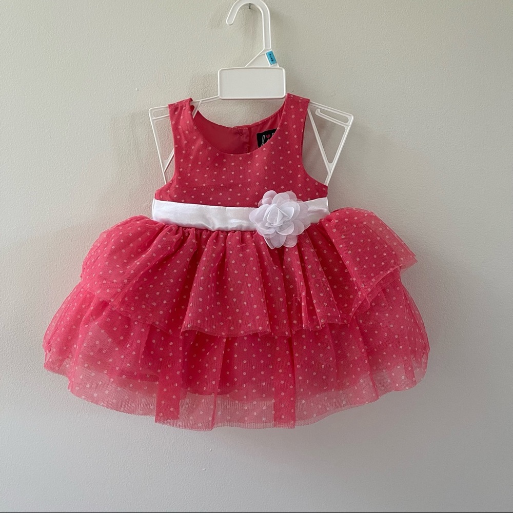 New 3-6 month girls pink and white polka dots dress